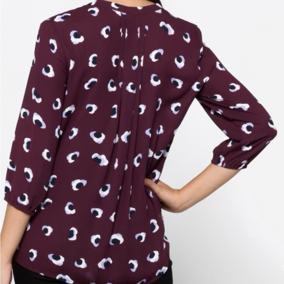 41 Hawthorn Maury Burgundy Pleat Detail Split Neck Blouse NWT - Picture 4 of 6
